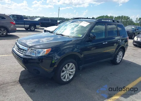 2012 Subaru Forester 2.5X Premium из США, поврежденный, VIN JF2SHADC7CH420776